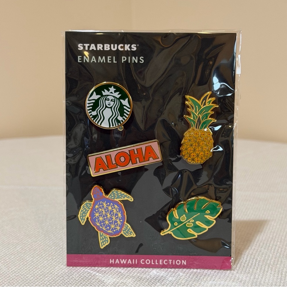 NEW STARBUCKS ALOHA COLLECTORS PIN SET HAWAII COLLECTION (5 PINS IN PACKAGE) 🌺